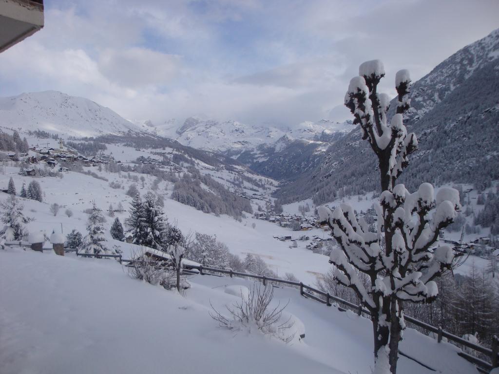 Hotel Alpe Fleurie Champoluc Exterior photo